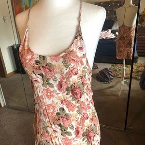 John Galt 🥀 floral dress 👗 Small